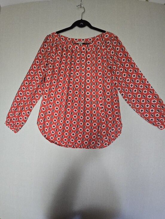 LOFT Tops - LOFT Red Floral Peasant Blouse